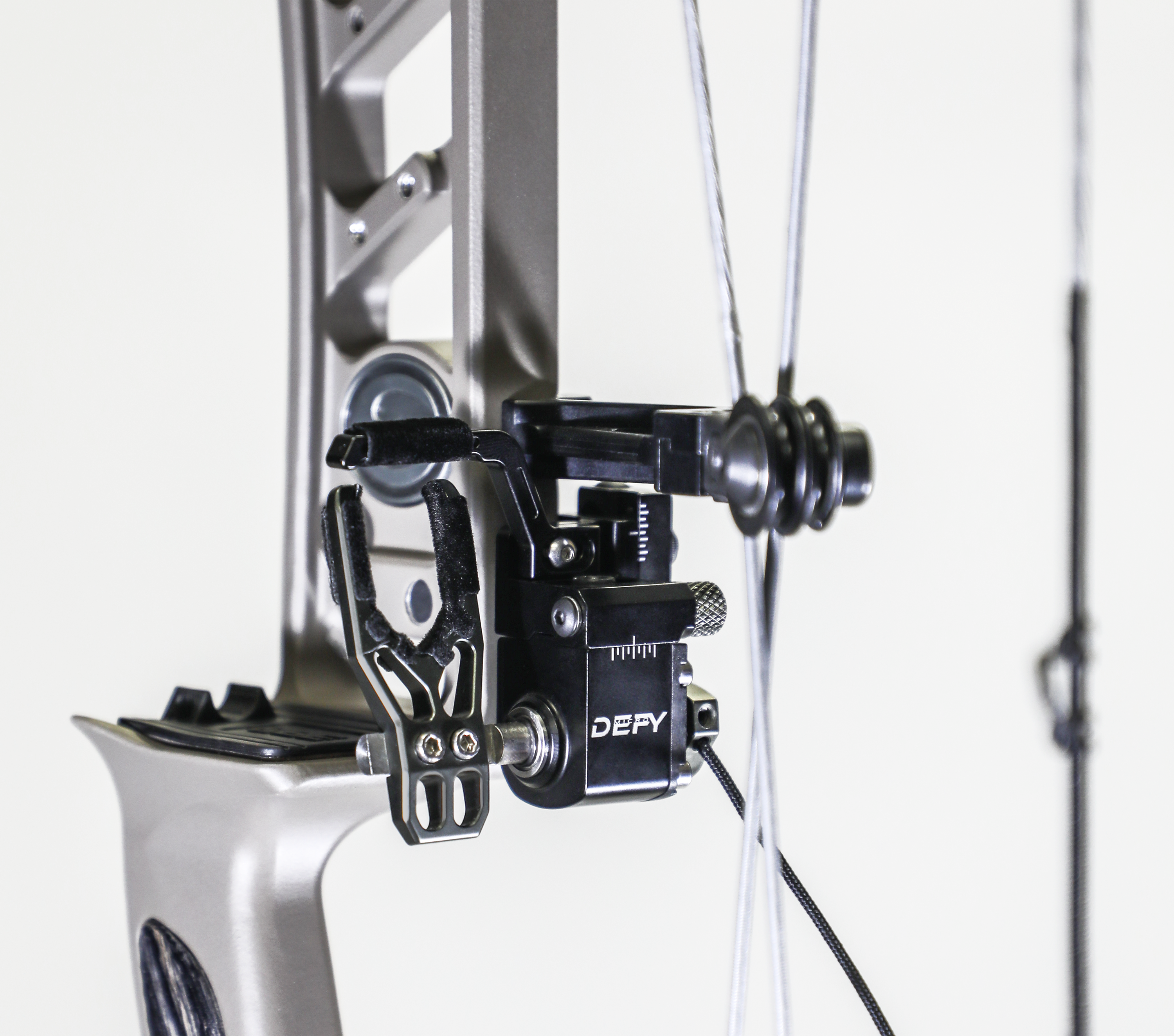 Custom Bow Equipment Defy Micro - Thumbnail 2